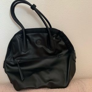 NWOT Lululemon Choose Your Happy Bag